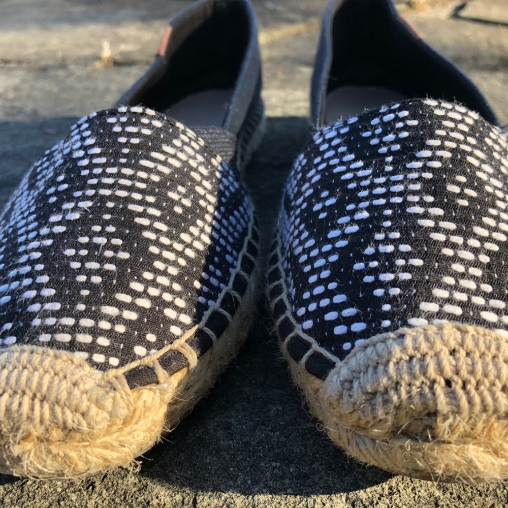 Practically New Sperry Espadilles - image 4